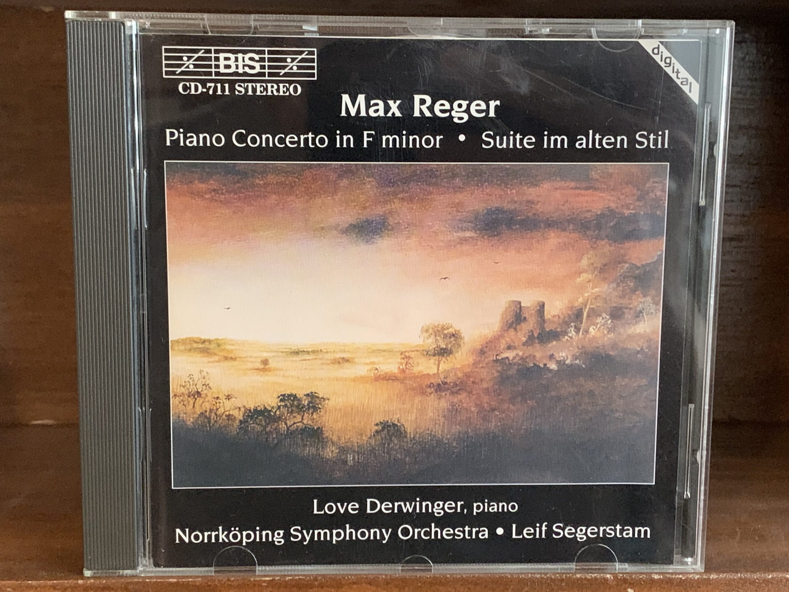 Max Reger: Piano Concerto in F minor / Suite in the Old Style