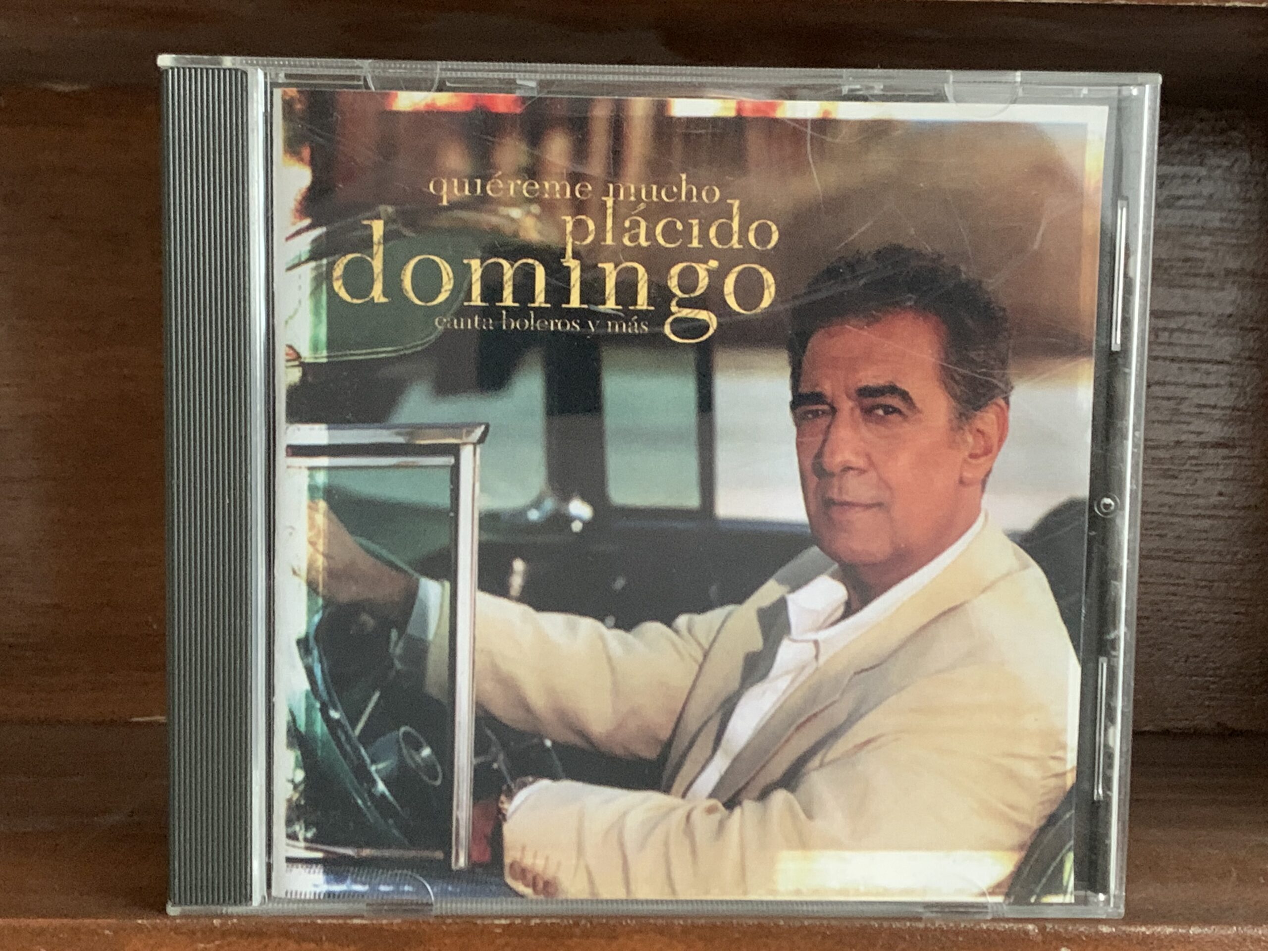 Plácido Domingo: Quiéreme Mucho (Canta Boleros)