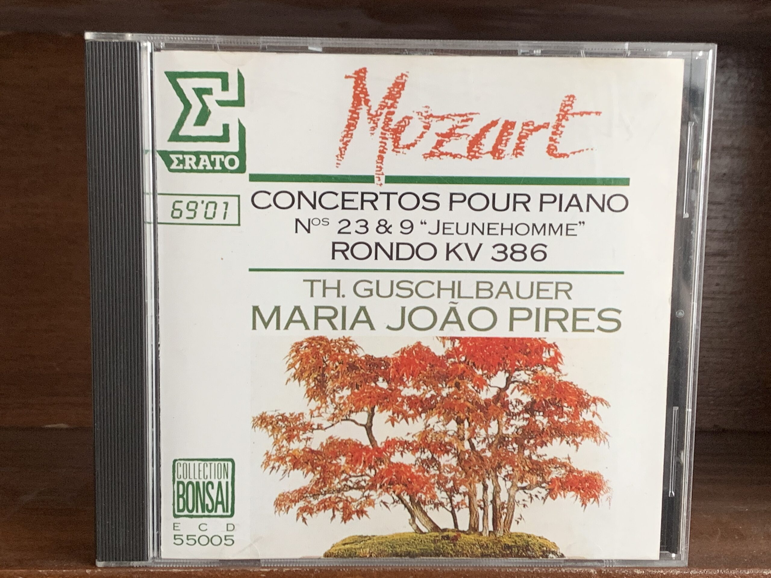 Mozart: Piano Concertos Nos. 23 & 9 'Jeunehomme'