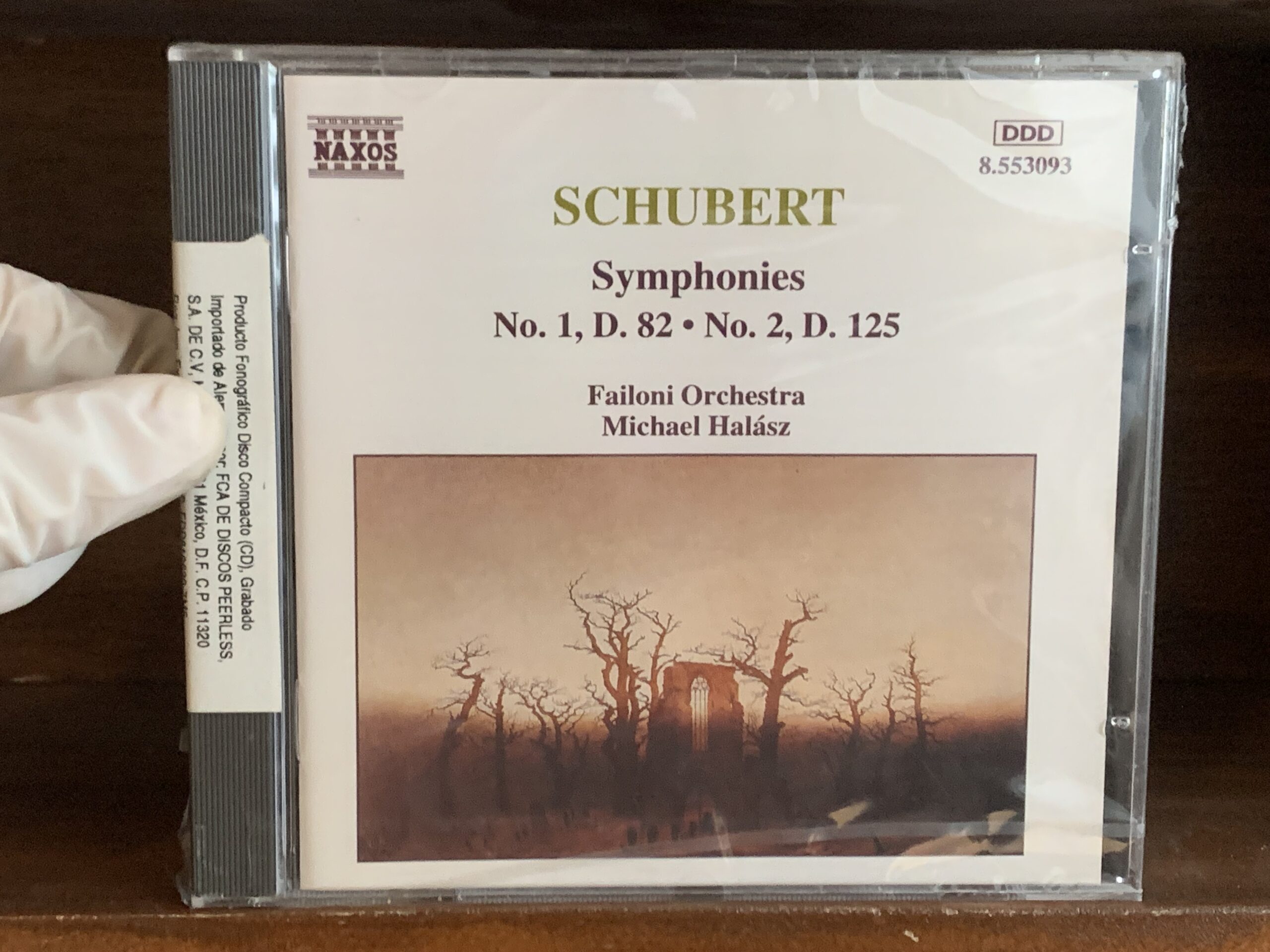 Schubert - Symphonies No. 1 & No. 2 (Michael Halász)